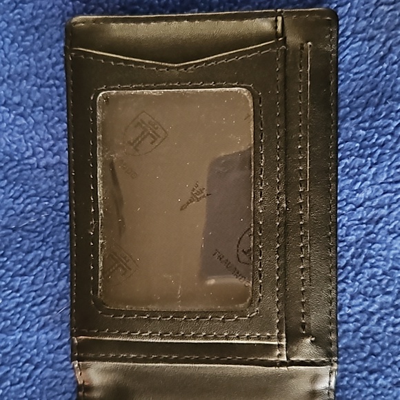 NWOT Travando Slim Black Bifold Wallet with Money Clip. - Picture 4 of 6